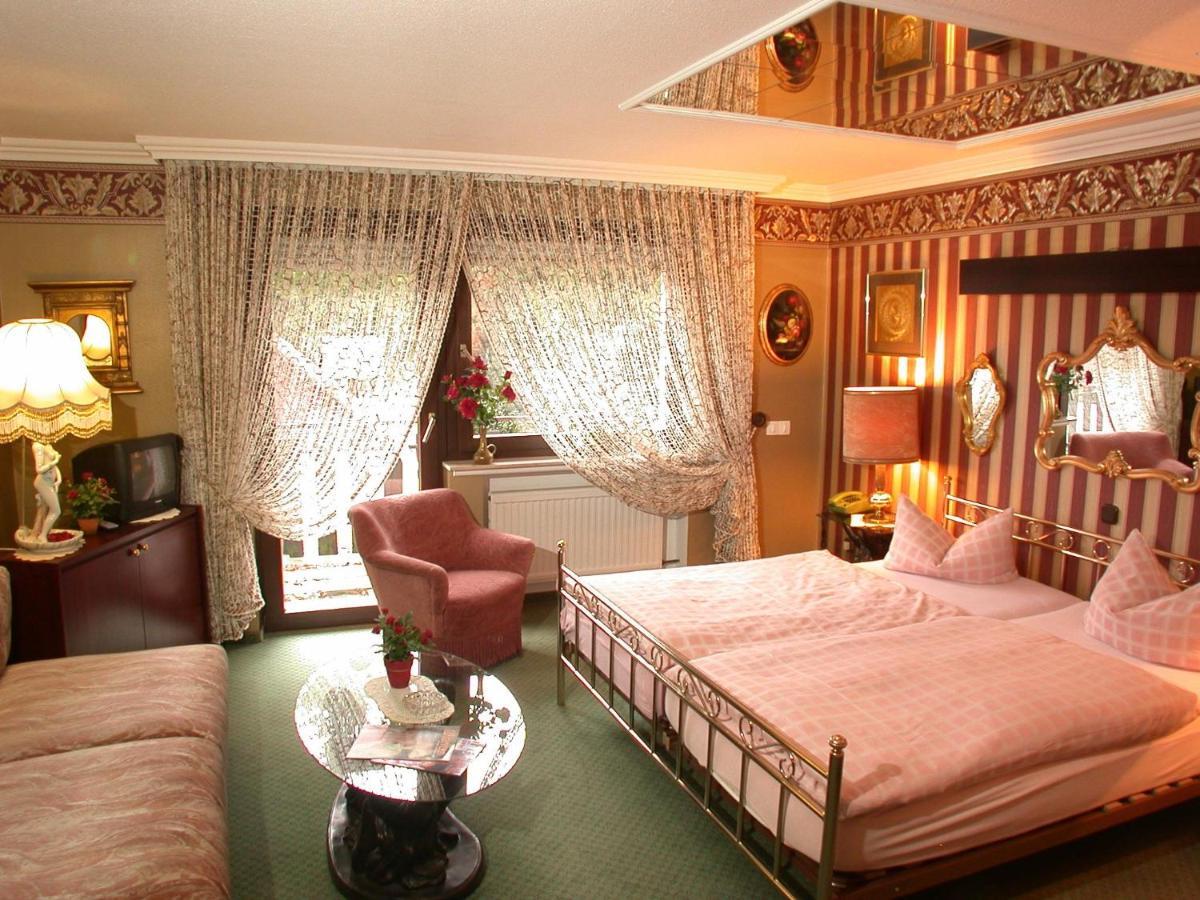 Hotel Kempenhof Lugde ภายนอก รูปภาพ